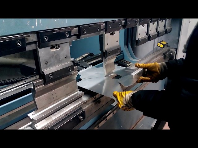 CNC Bending Machine